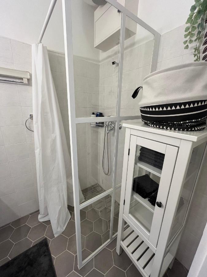 Hillside Luxury Residence Budapest With Free Garage Екстер'єр фото